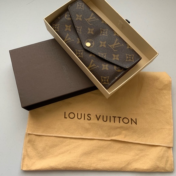 Louis Vuitton Handbags - Louis Vuitton PF. Sarah NM3 Monogram